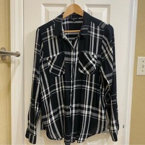 Lucky Women’s Black and White Plaid Button-Up Shirt Large